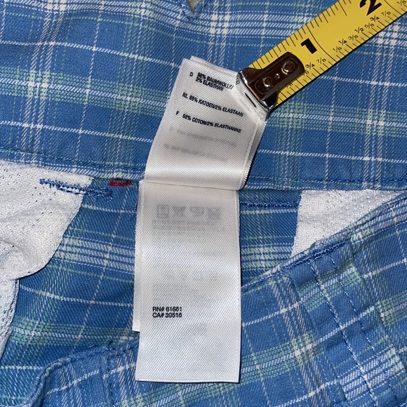 The North Face 10â V-Back Plaid Shorts, Size 6 - Picture 12 of 14